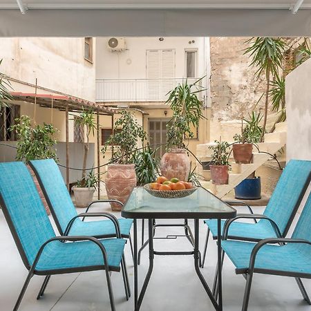The Courtyard Oasis Apartment Athens Ngoại thất bức ảnh
