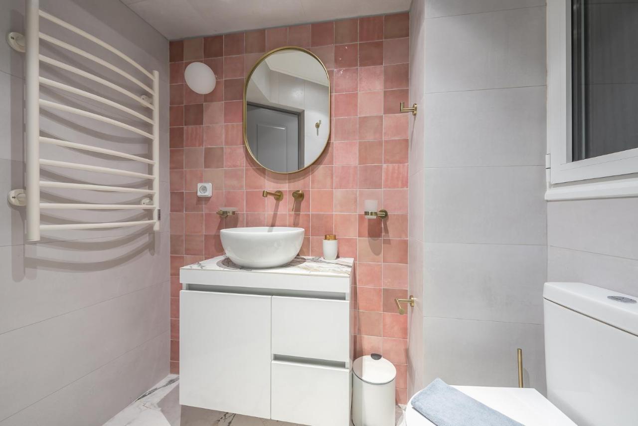The Courtyard Oasis Apartment Athens Ngoại thất bức ảnh