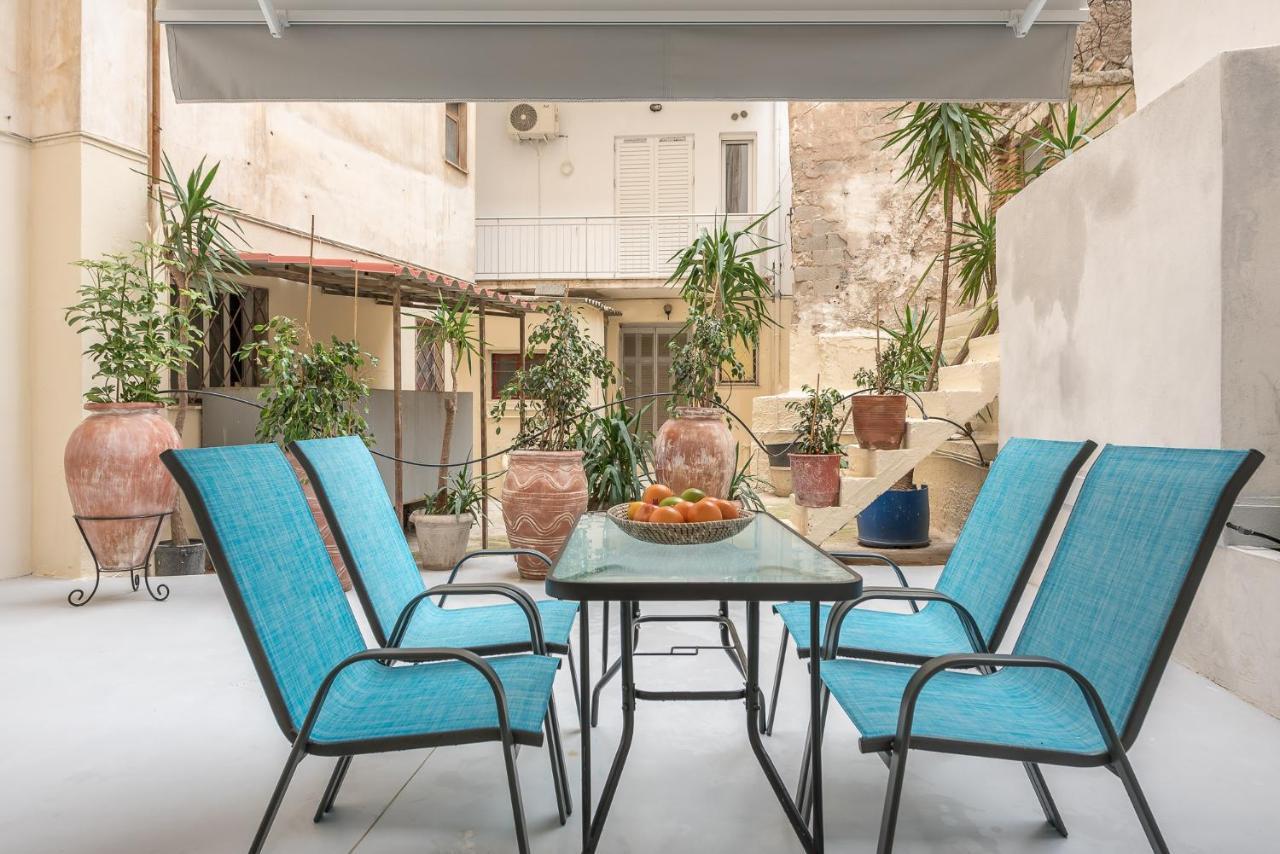 The Courtyard Oasis Apartment Athens Ngoại thất bức ảnh