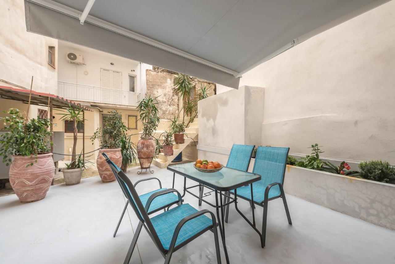 The Courtyard Oasis Apartment Athens Ngoại thất bức ảnh